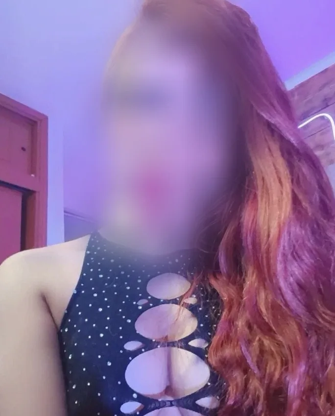 Nele, 23